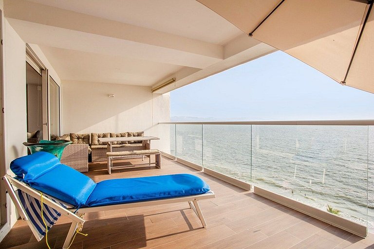 Condo Frente al Mar · Alberca, Jacuzzi y Vistas