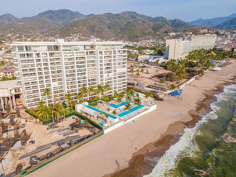 Condo Frente al Mar · Alberca, Jacuzzi y Vistas