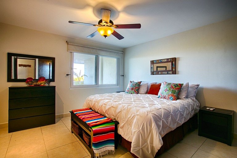 Oceanview Condo with Terrace, Pool & Beach Access