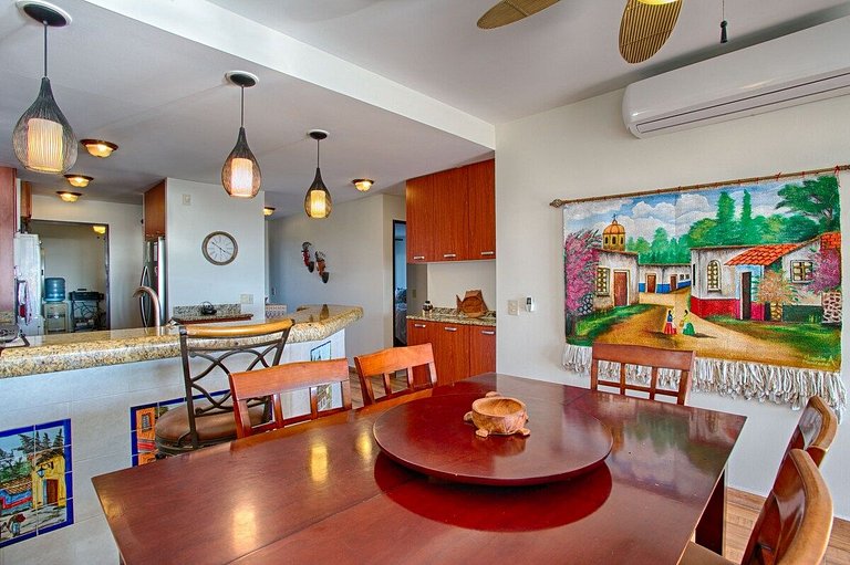 Oceanview Condo with Terrace, Pool & Beach Access