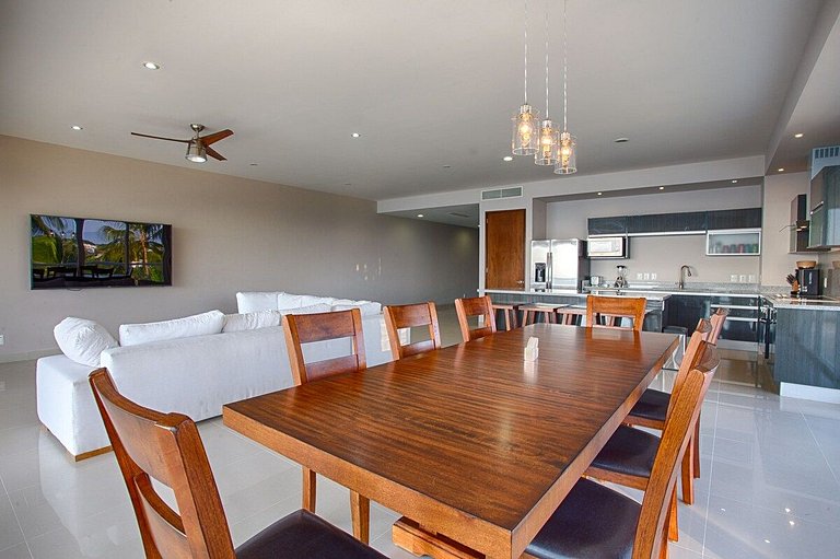 Oceanfront Escape | Wrap-Around Terrace & Sea View