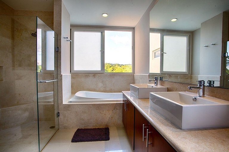 Oceanfront Escape | Wrap-Around Terrace & Sea View