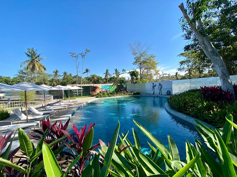 NEW Green District with Pool, 10min Walk to Beach!