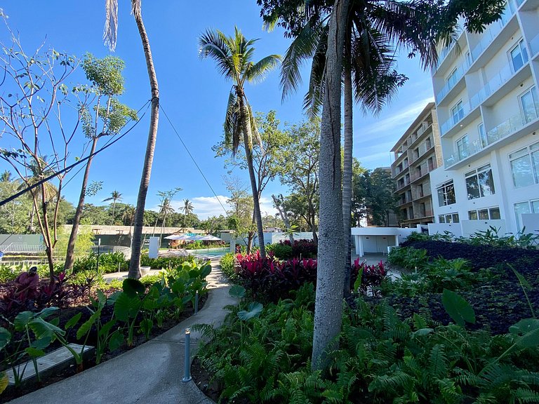 NEW Green District with Pool, 10min Walk to Beach!