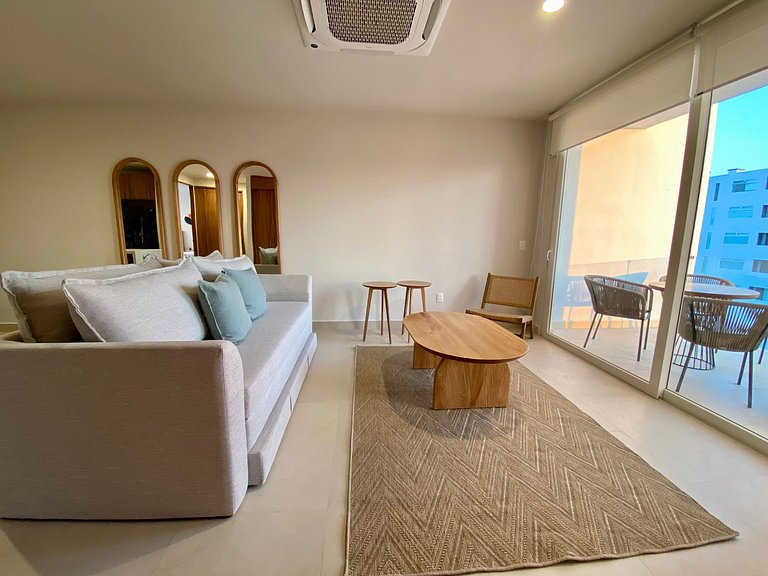 NEW Green District with Pool, 10min Walk to Beach!