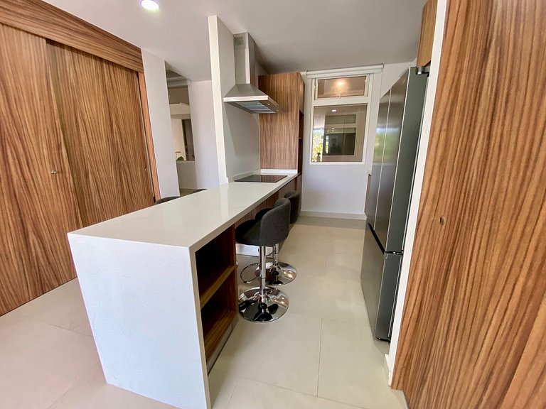 Relaxing Coastal Stay with Pool Near the Beach