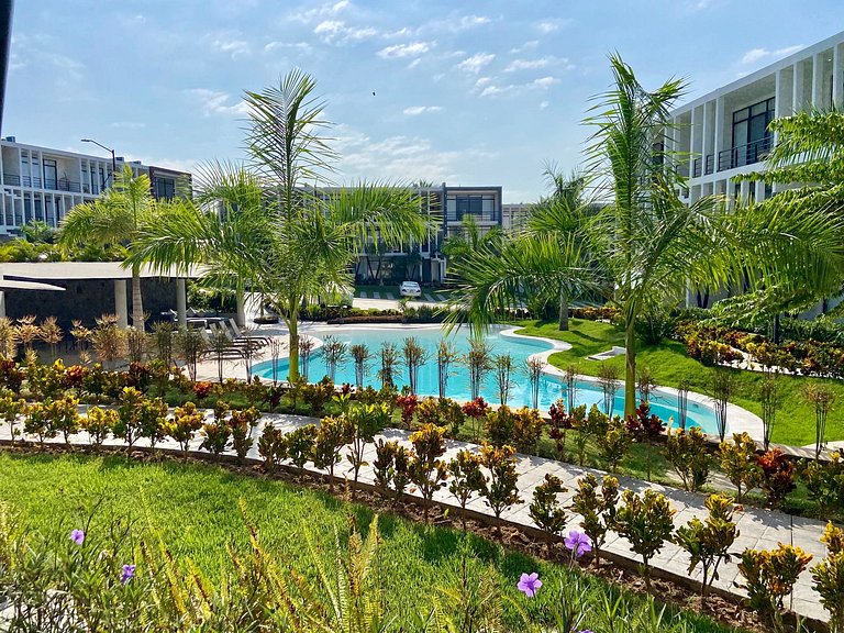Condo en Nuevo Vallarta, Alberca y Patio Privado