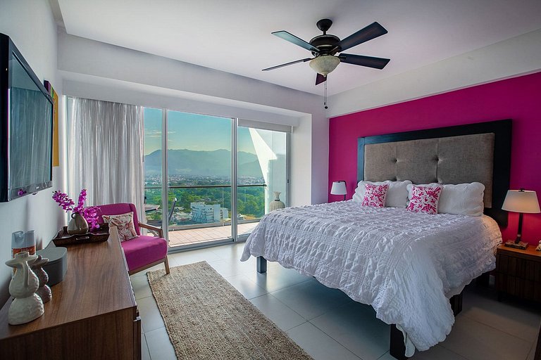 Icon Vallarta Beachfront, Infinity Pool & Cinema
