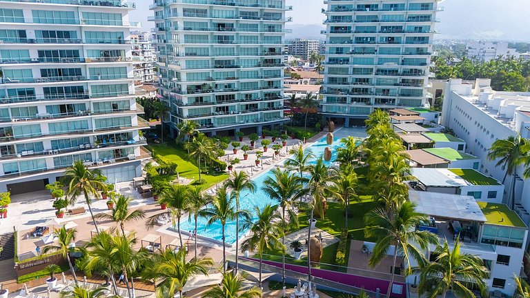 Beachfront Pools, Hot Tubs, Cinema, Game Room, Gym
