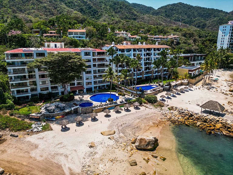 Moderno y exclusivo frente al mar. Playa Esmeralda