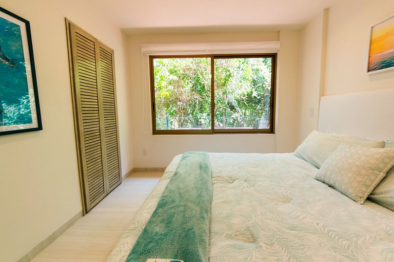 Oceanfront Condo w/ Private Terrace & Sunset Views