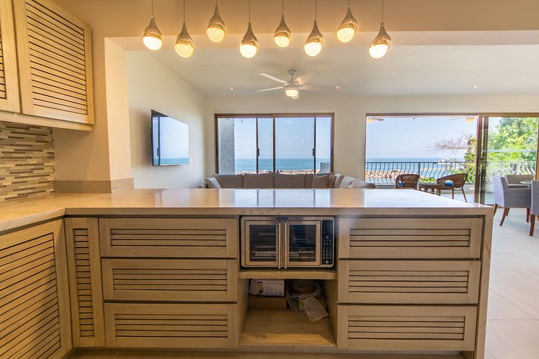 Oceanfront Condo w/ Private Terrace & Sunset Views