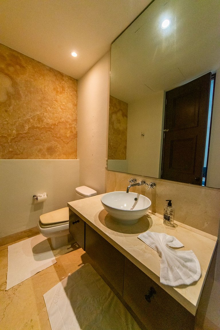 Oceanfront Escape with Los Arcos View - 3BR