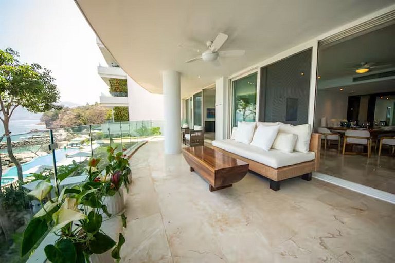 Condo Vista al Mar con Terraza, Alberca y Playa