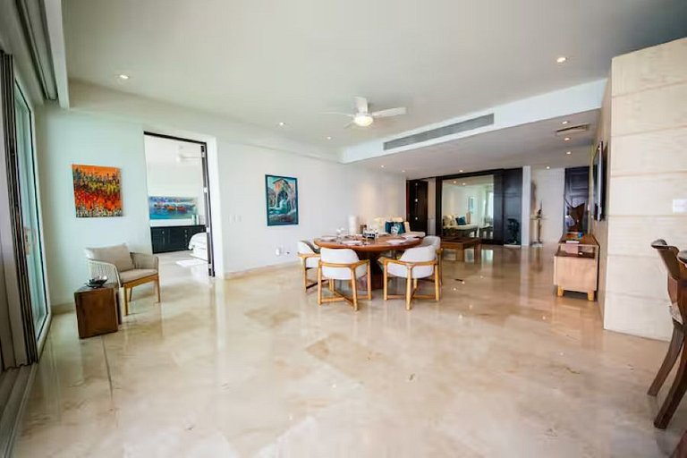 Condo Vista al Mar con Terraza, Alberca y Playa