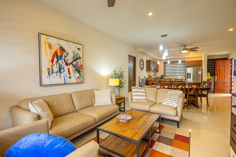 Modern Apartment w/ Pool, Gym, Near Vidanta World