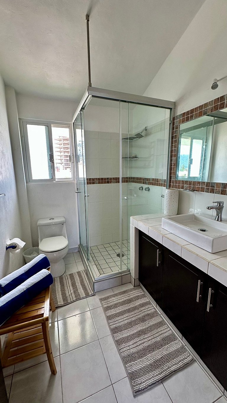 Condo con Alberca, Balcón y Asador · Zona Hotelera