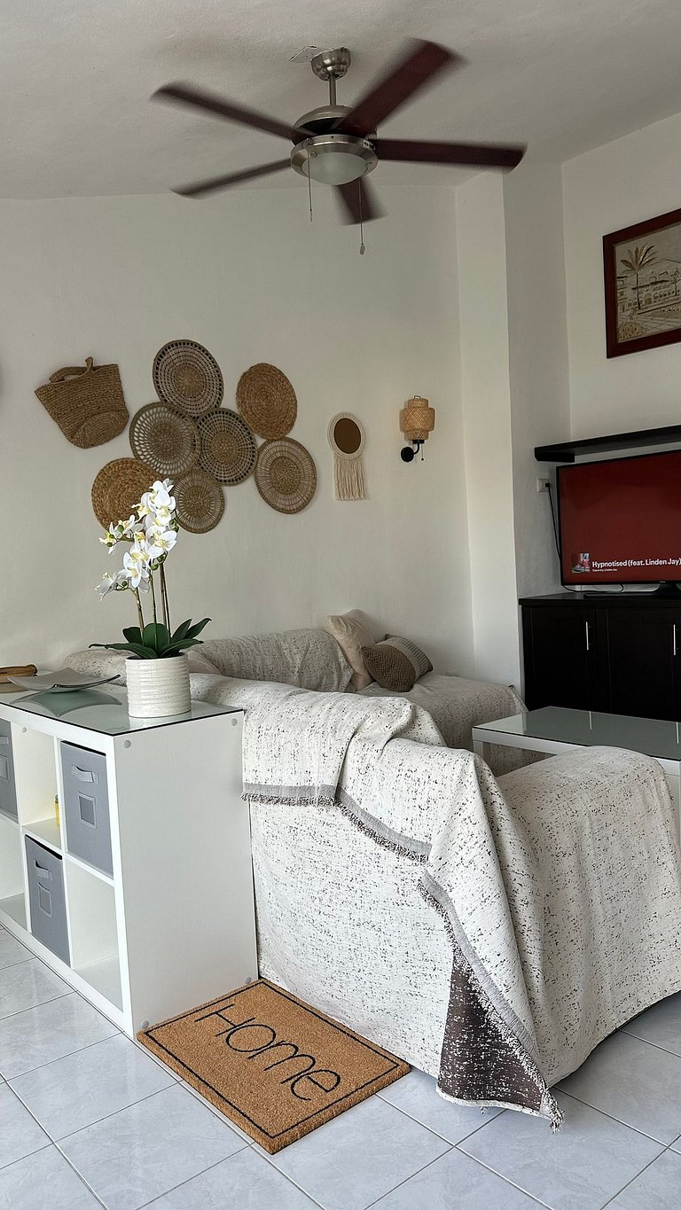 Condo con Alberca, Balcón y Asador · Zona Hotelera