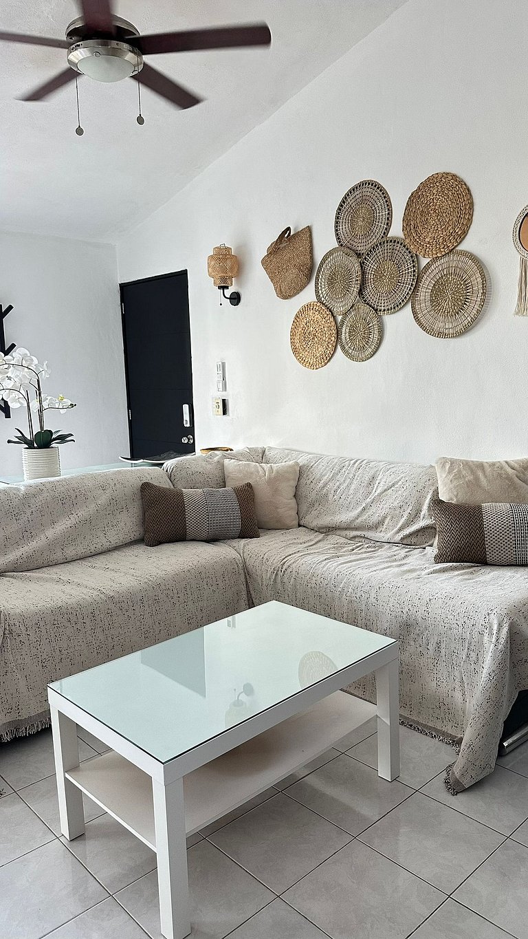 Condo con Alberca, Balcón y Asador · Zona Hotelera