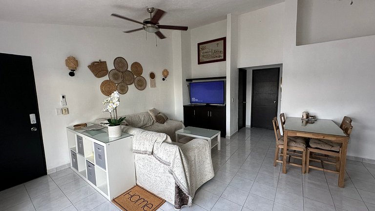 Condo con Alberca, Balcón y Asador · Zona Hotelera