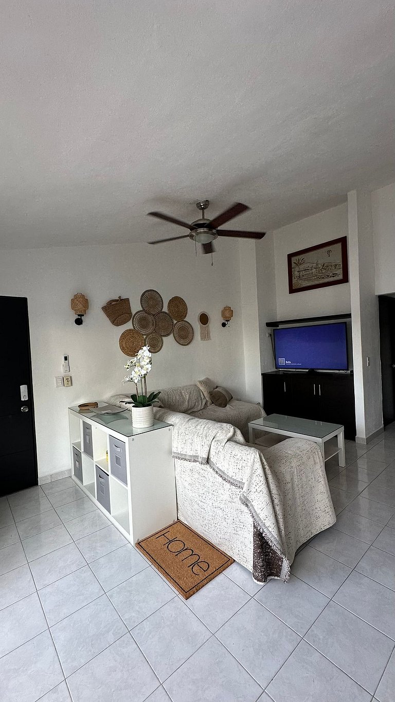 Condo con Alberca, Balcón y Asador · Zona Hotelera