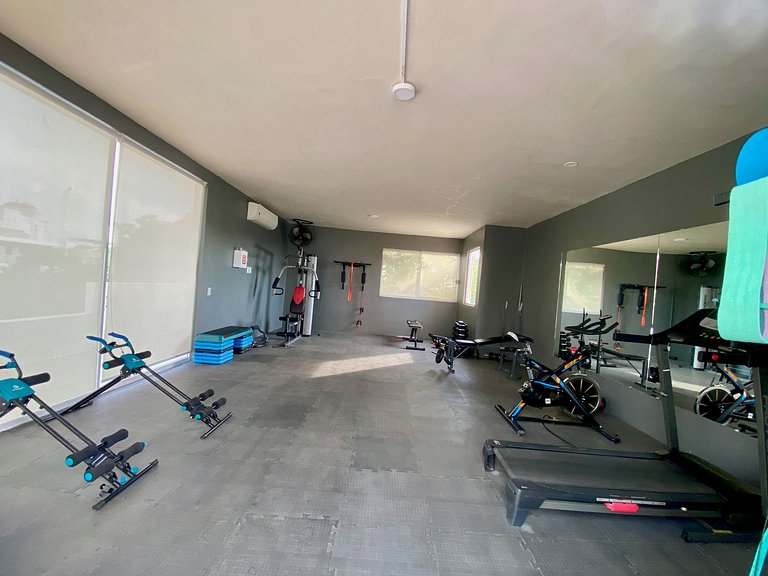 Apartamento Moderno con Alberca, Gimnasio