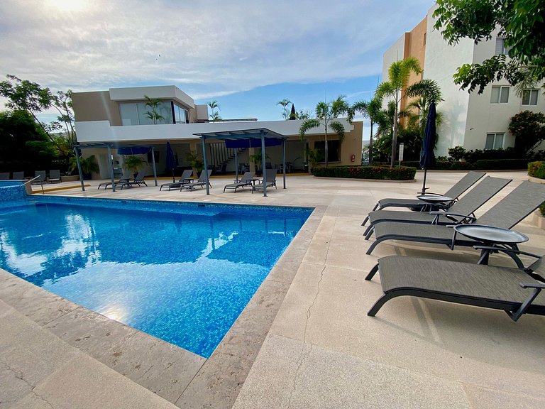 Modern Apartment w/ Pool, Gym, Near Vidanta World