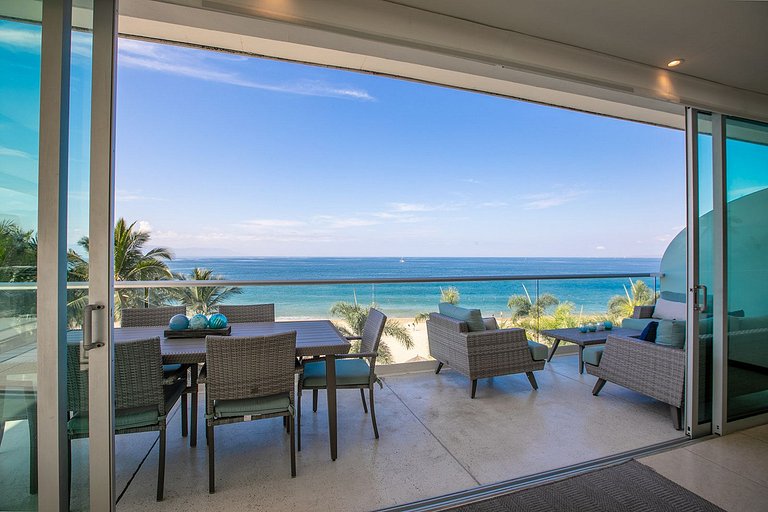 Condominio frente al mar con alberca infinity y vista