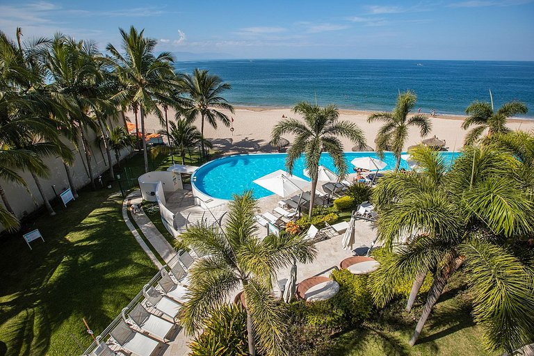 Condominio frente al mar con alberca infinity y vista