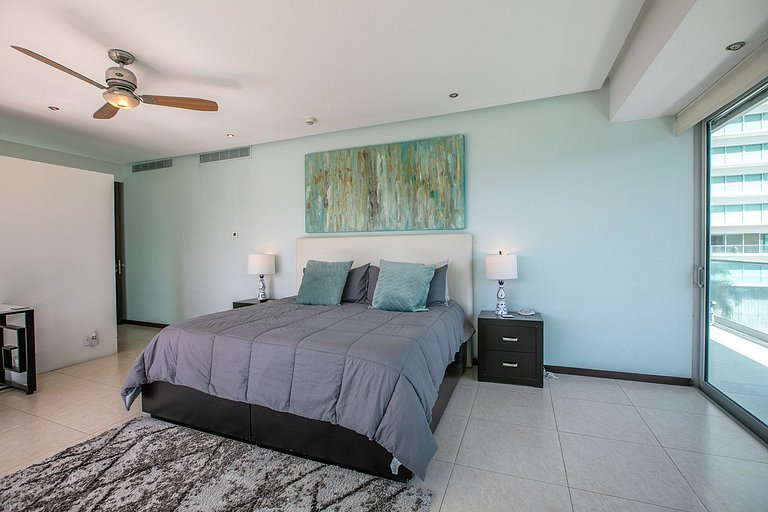 Condominio frente al mar con alberca infinity y vista