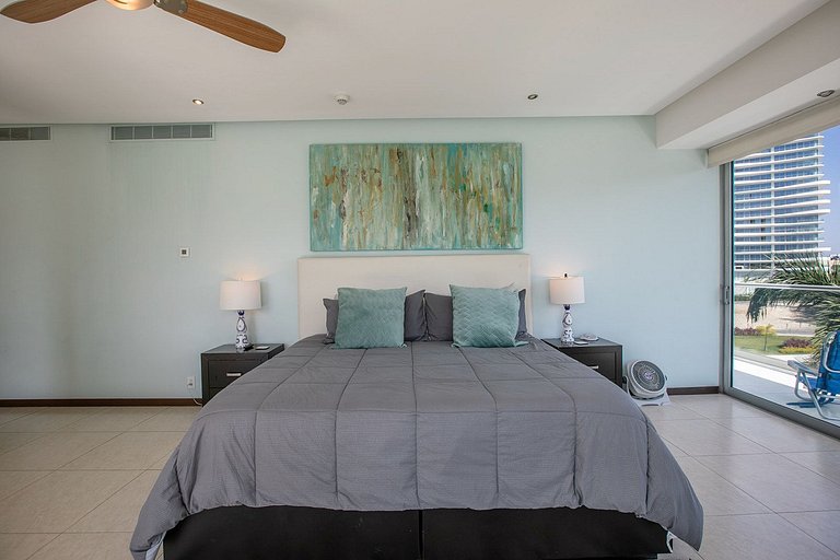 Condominio frente al mar con alberca infinity y vista