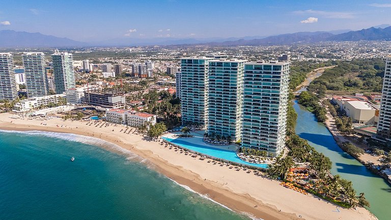 Condominio frente al mar con alberca infinity y vista